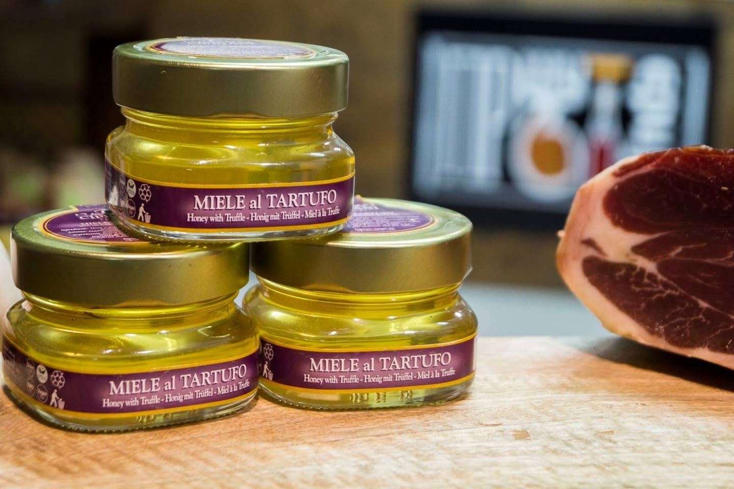 Mesi maitsestatud musta trühvliga Mesi maitsestatud musta trühvliga - Image 2